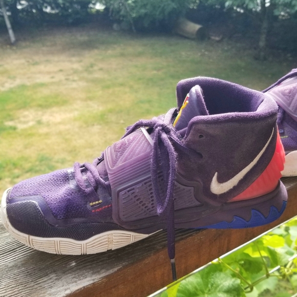 Kyrie Irving Nike Basketball shoe size US 5 - Picture 8 of 10